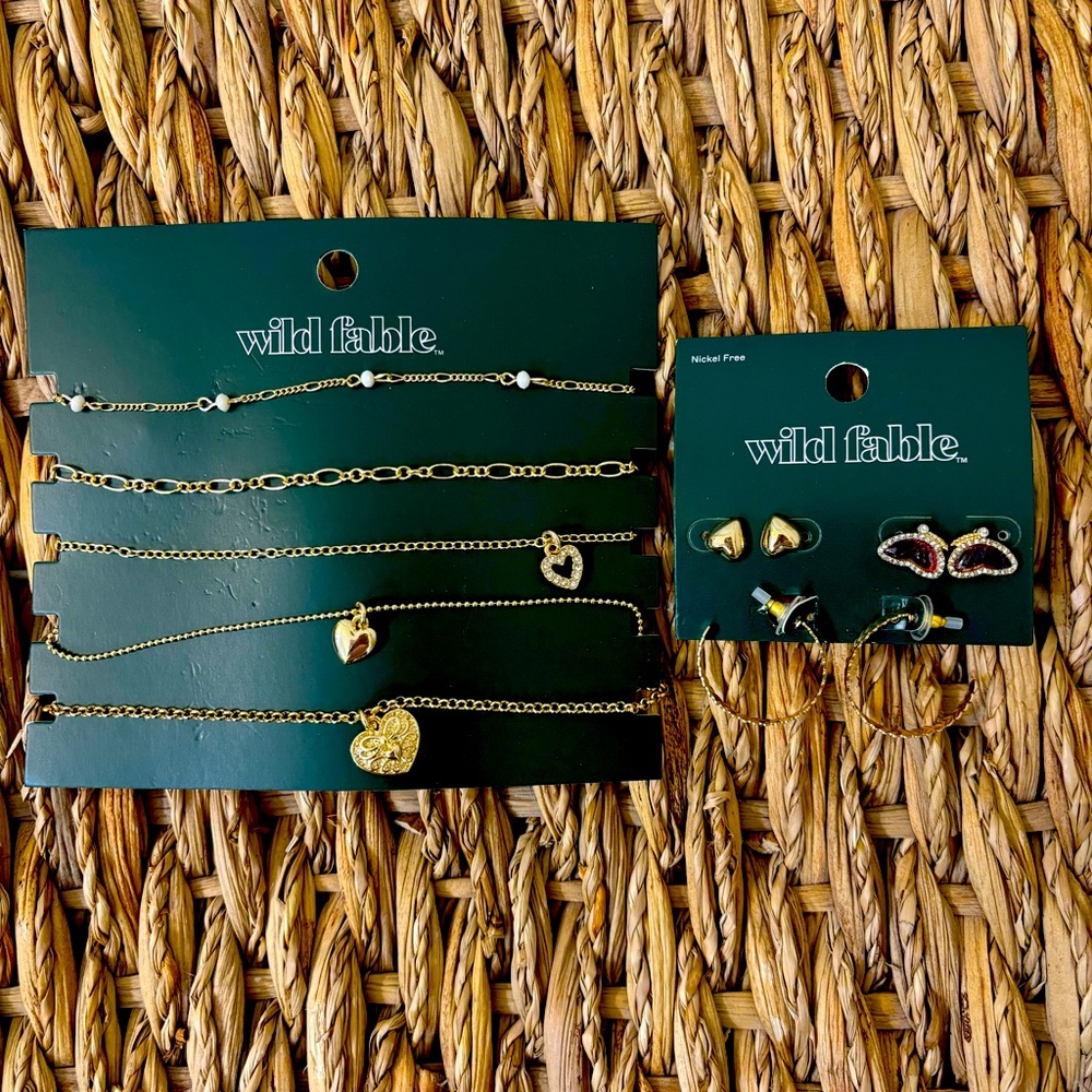 NWT Wild Fable 5 necklaces and 3 pairs earrings bundle